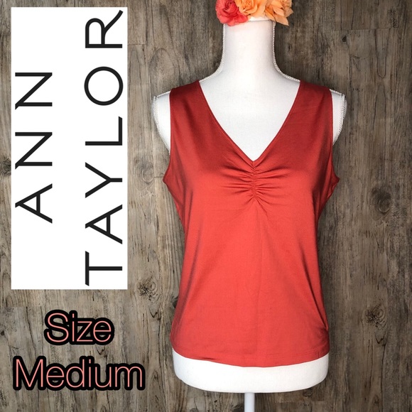Ann Taylor Tops - Ann Taylor stretchy tank top